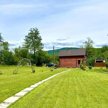 Holiday home відпочинок у закарпатті з карпатським чаном